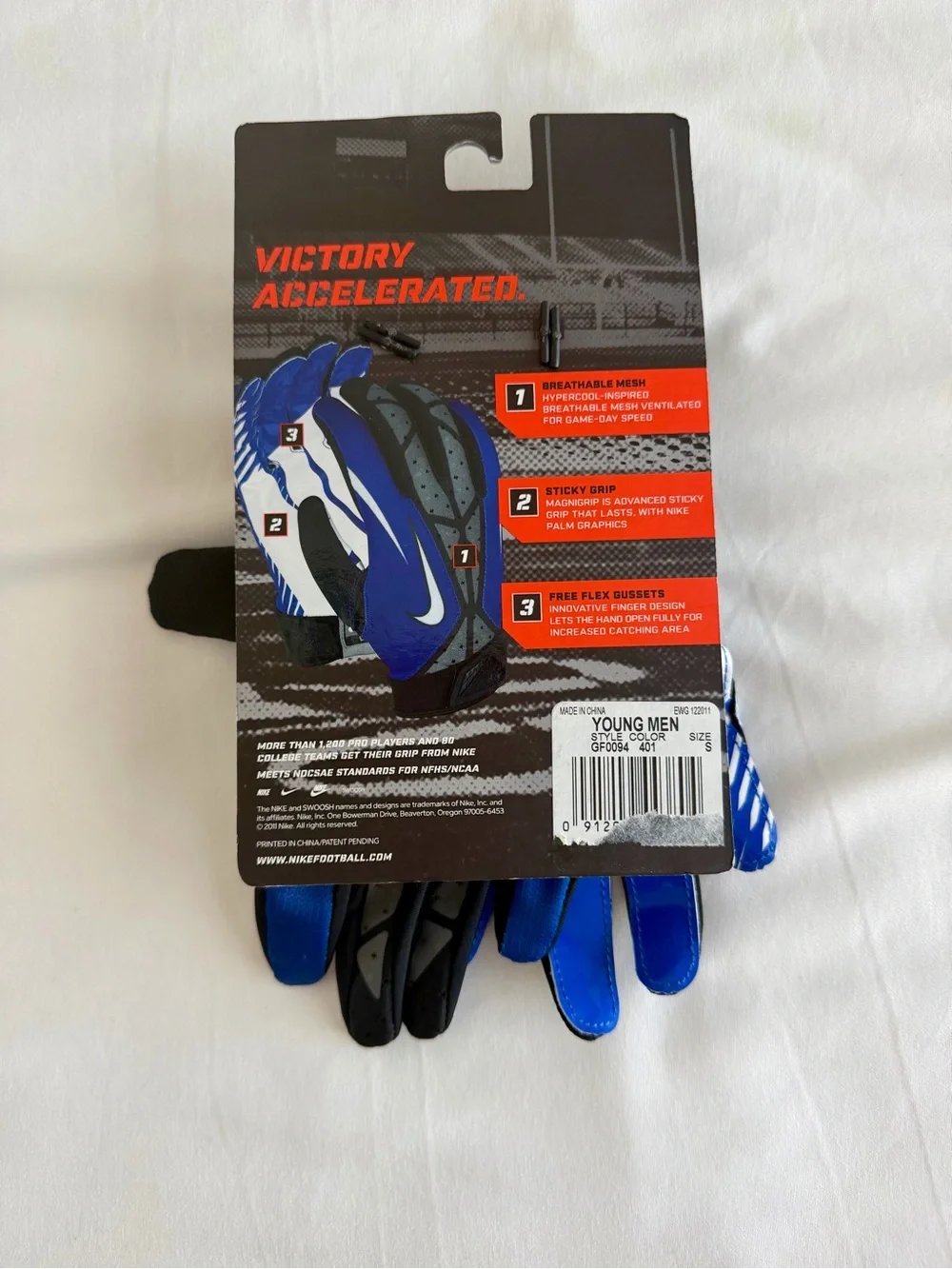 Nike Small/Youth Vapor Jet 2.0 Football Gloves - Blue/Black